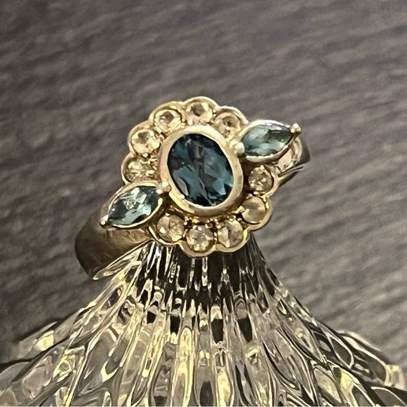 Vintage Sterling Silver 925 Blue Topaz And Cz Floral Ring Size 12 - Picture 2 of 16